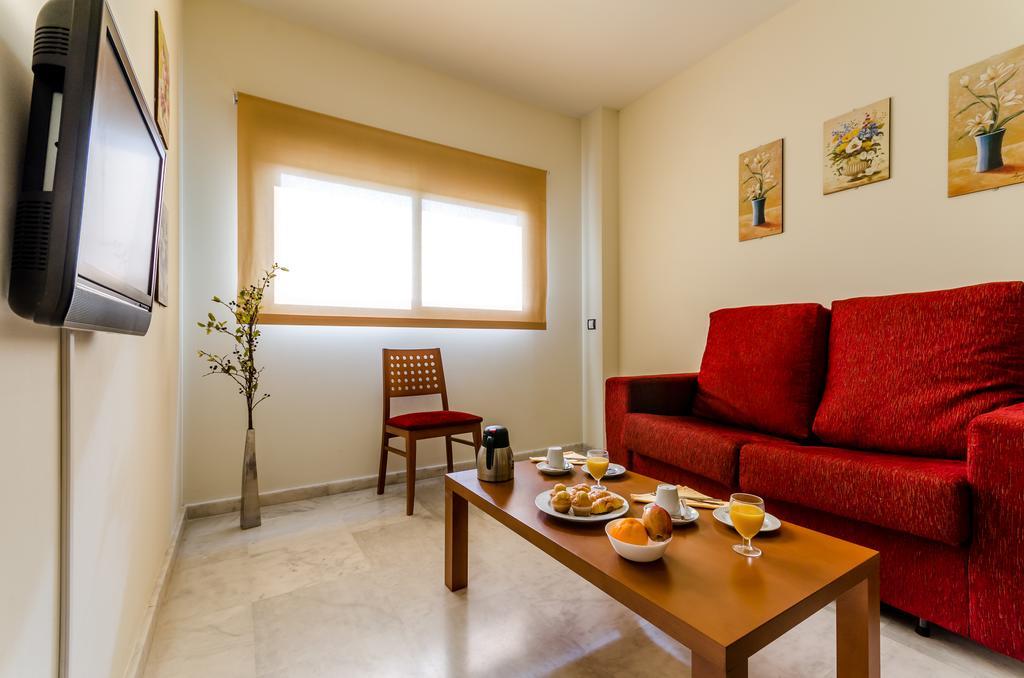 Apartamentos Turisticos Covadonga Bormujos Eksteriør bilde